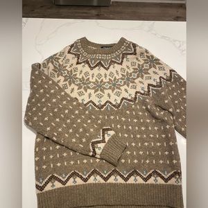 100% lambswool sweater